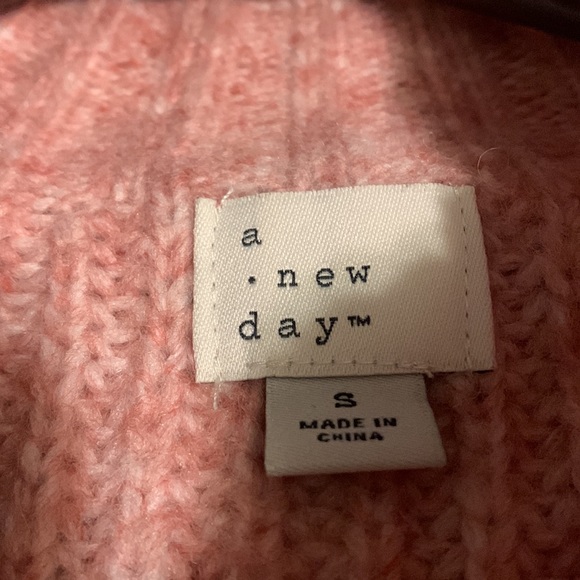 🔥SALE🔥 A New Day Cable Knit Sweater - Picture 3 of 7